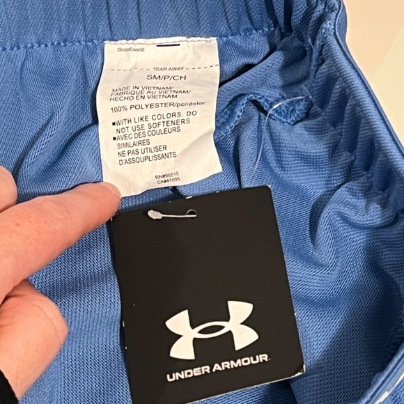 Womens Under Armour Play Up Shorts 3.0 Loose Fit - Picture 11 of 11
